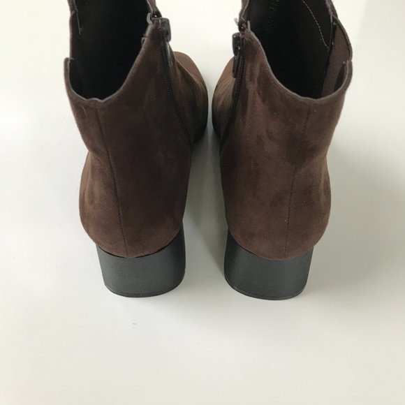 NWOT Kelly and Kate Brown Suede Ankle Booties - Picture 6 of 10